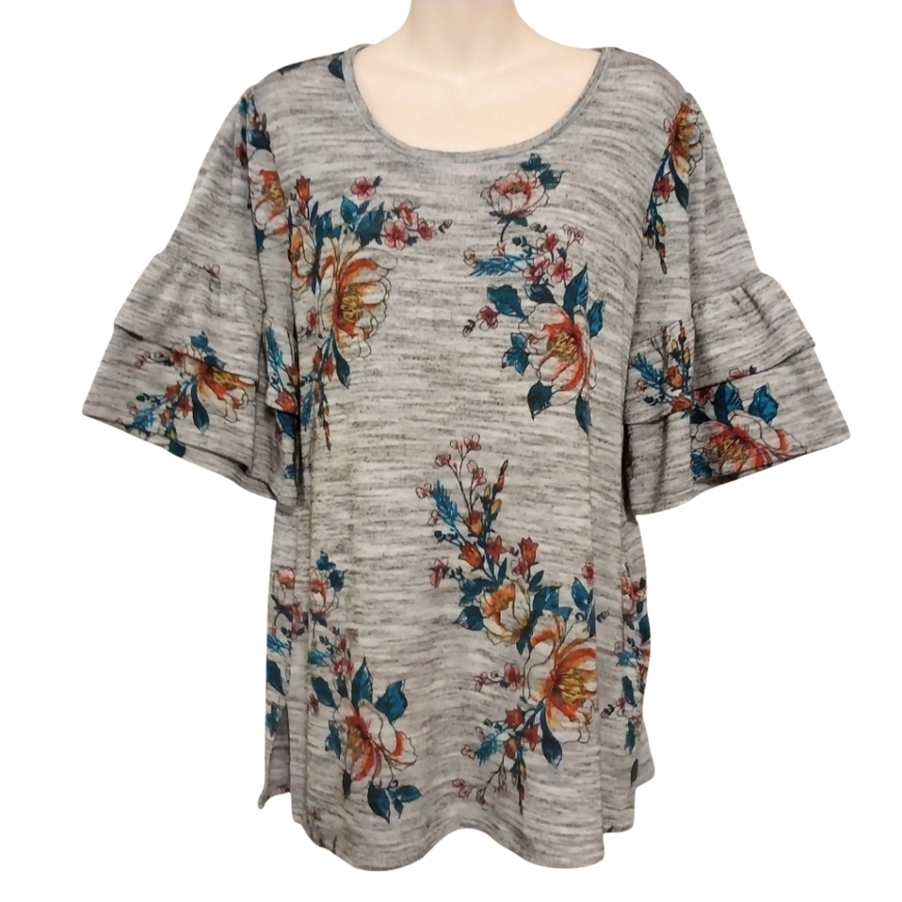🔵BOGO FREE🔵 Gray Floral Ruffled Sleeve Soft Top Sz S